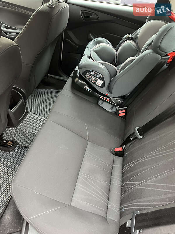 Седан Ford Focus 2015 в Хмельницком фото 19 Седан Ford Focus 2015 в Хмельницком