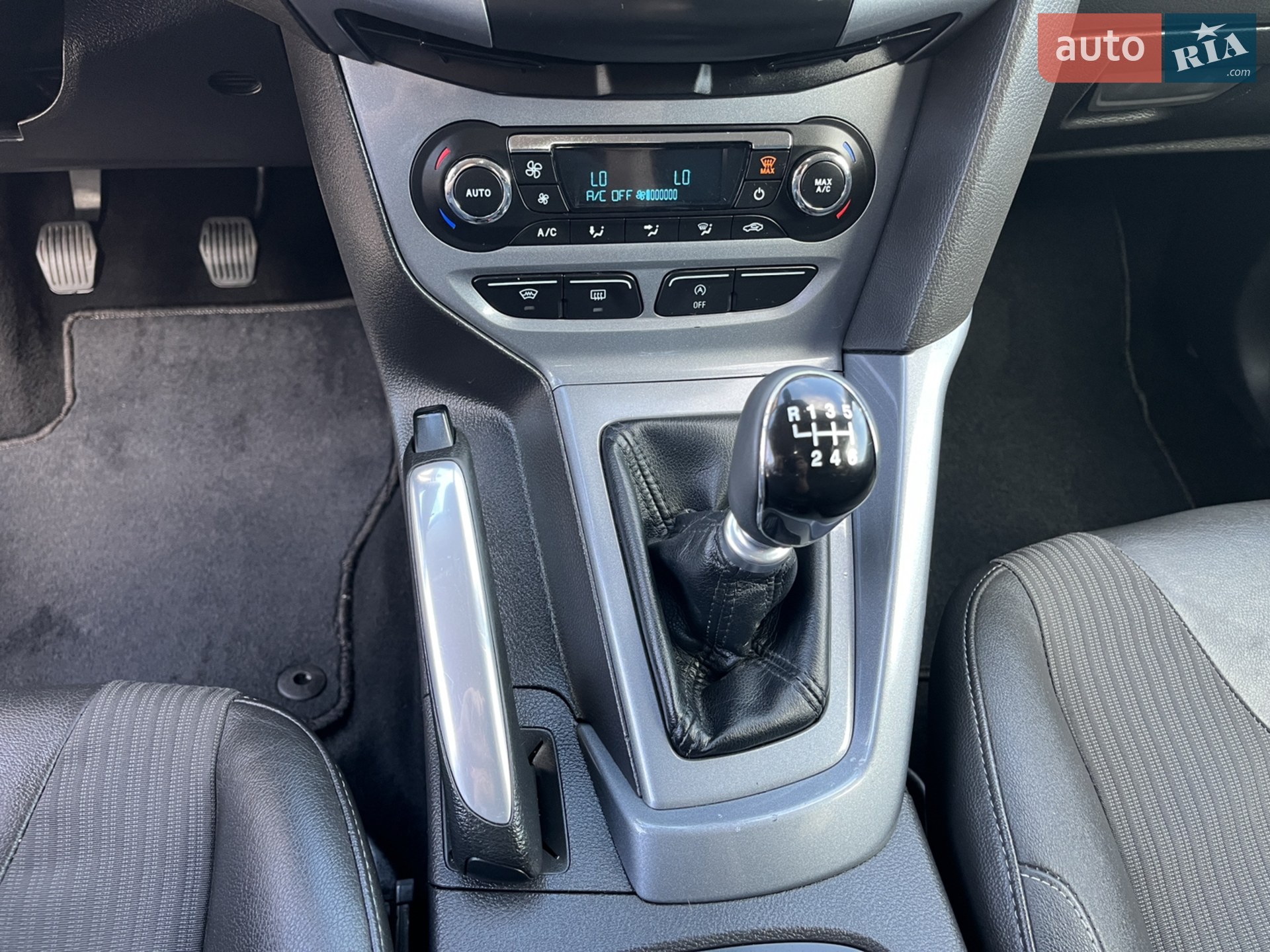 2012 Ford Focus - мініатюра 121