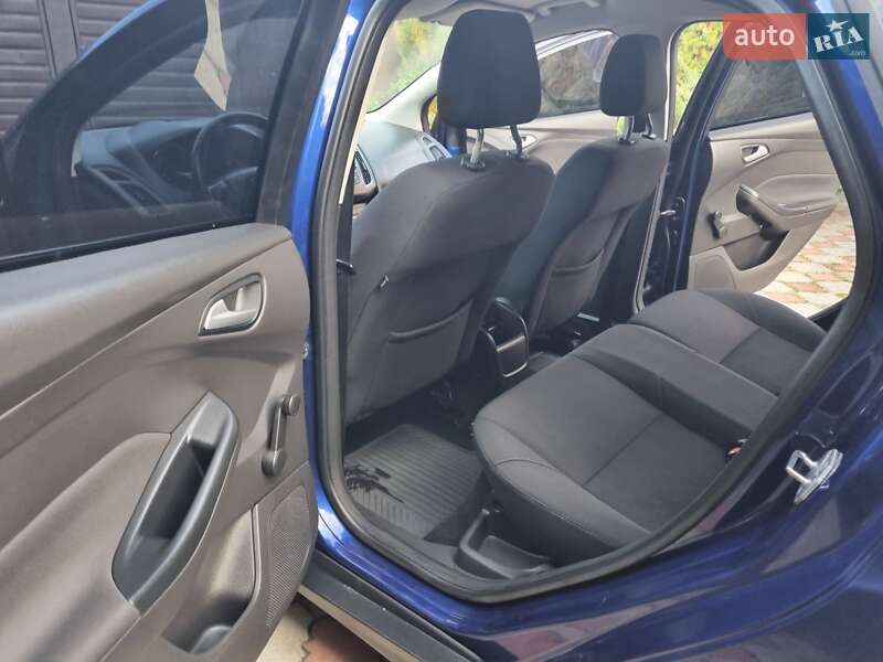 Хэтчбек Ford Focus 2015 в Харькове