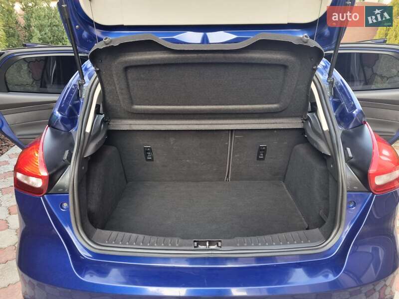 Хэтчбек Ford Focus 2015 в Харькове