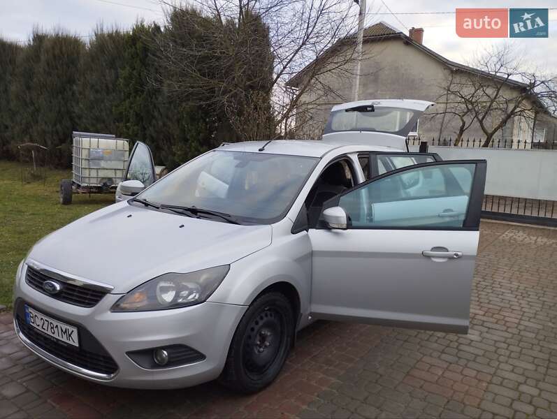 Ford Focus 2010 Ford Focus 2010