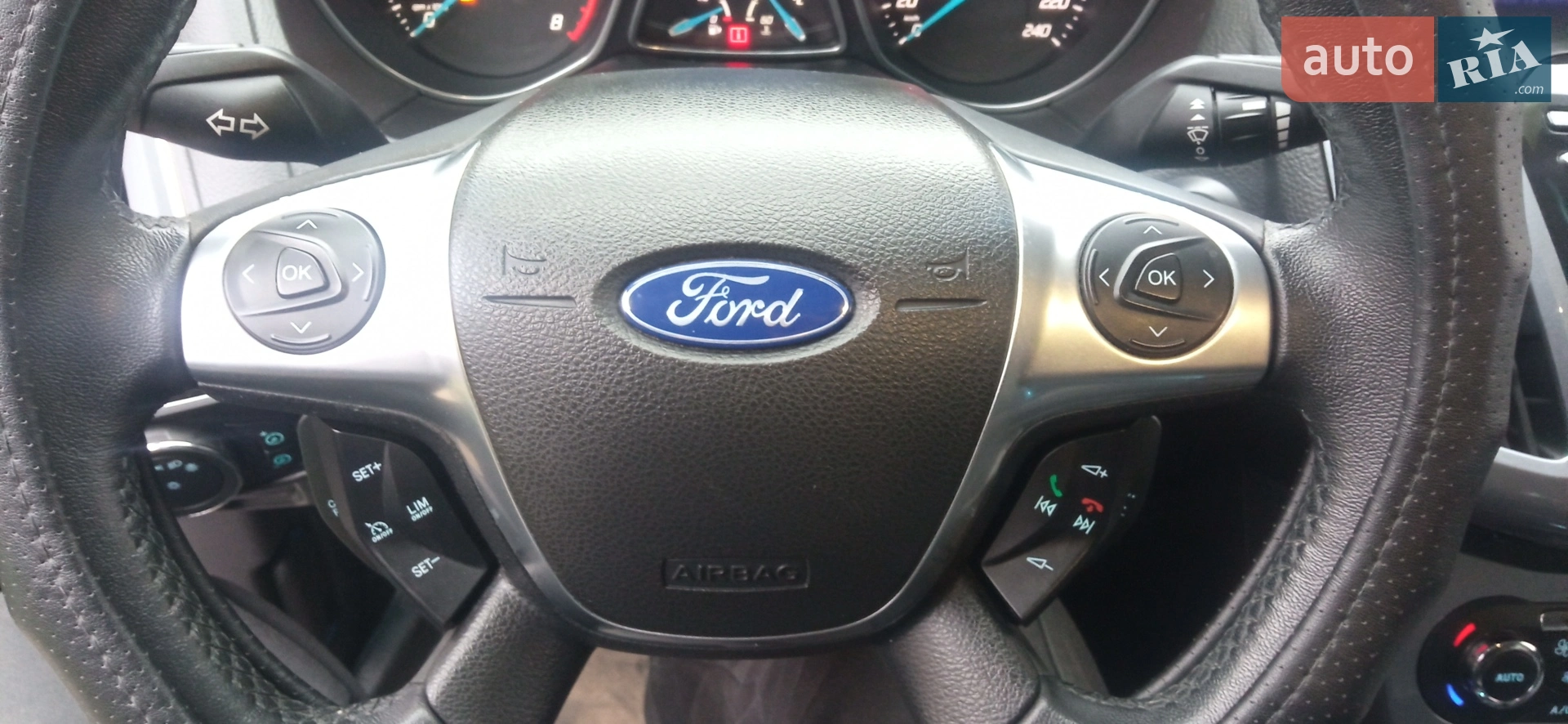 2011 Ford Focus - мініатюра 37