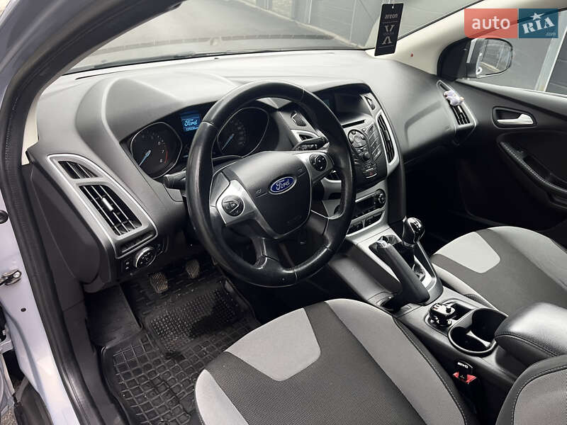 Хэтчбек Ford Focus 2014 в Чернигове