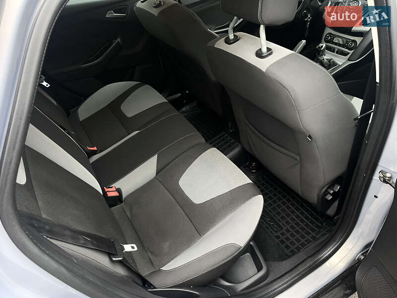 Хэтчбек Ford Focus 2014 в Чернигове