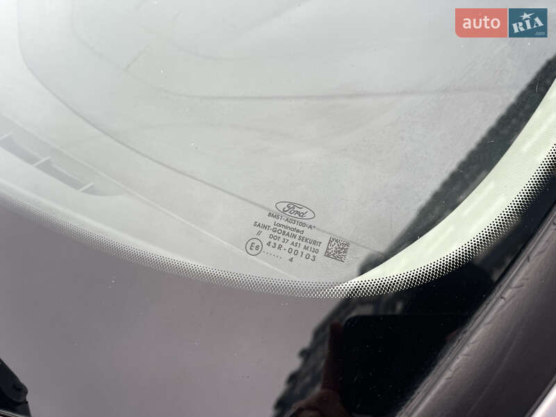 Хэтчбек Ford Focus 2014 в Чернигове