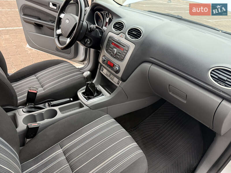 Универсал Ford Focus 2010 в Житомире фото 30 Универсал Ford Focus 2010 в Житомире
