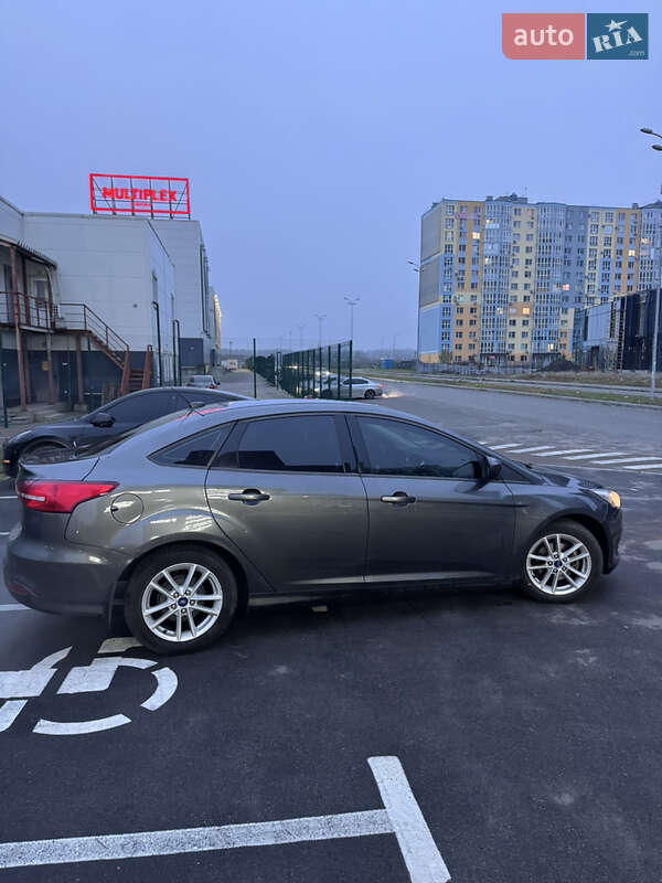 Седан Ford Focus 2017 в Киеве фото 6 Седан Ford Focus 2017 в Киеве