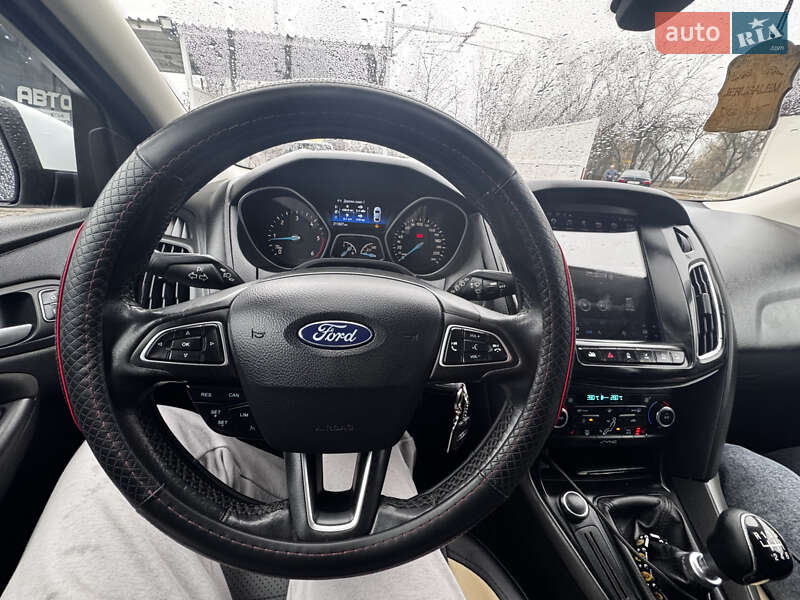 Хэтчбек Ford Focus 2017 в Южноукраинске