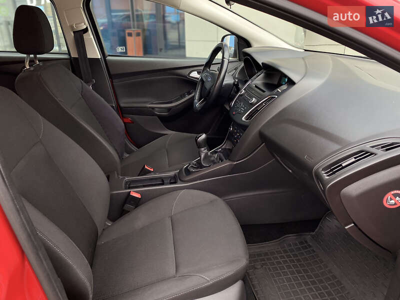 Хетчбек Ford Focus 2015 в Києві