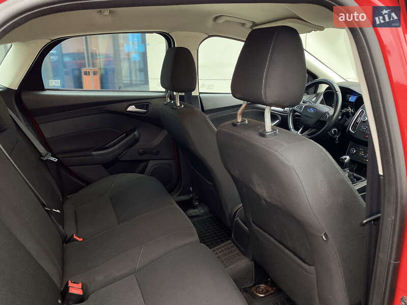 Хетчбек Ford Focus 2015 в Києві