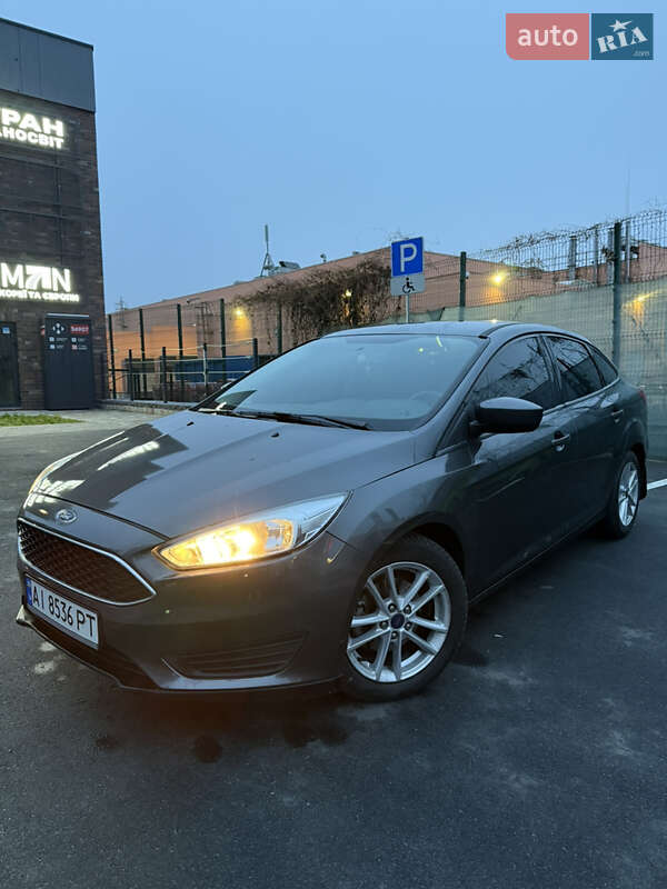 Седан Ford Focus 2017 в Киеве фото Седан Ford Focus 2017 в Киеве