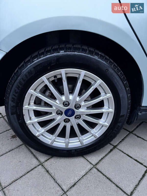 Хэтчбек Ford Focus 2013 в Черкассах фото 10 Хэтчбек Ford Focus 2013 в Черкассах