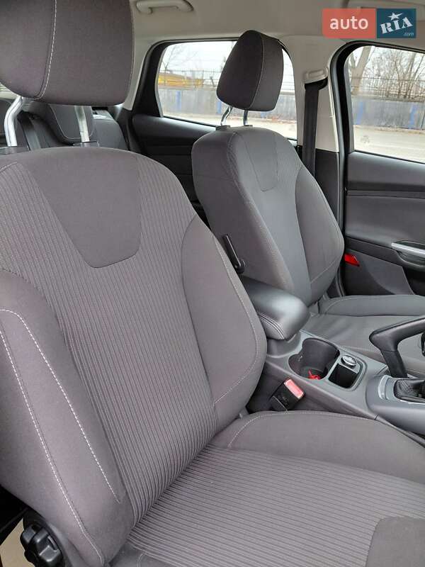 Универсал Ford Focus 2012 в Збараже