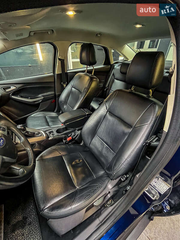 Седан Ford Focus 2011 в Первомайске