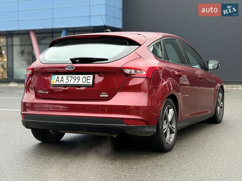 Хэтчбек Ford Focus 2016 в Киеве