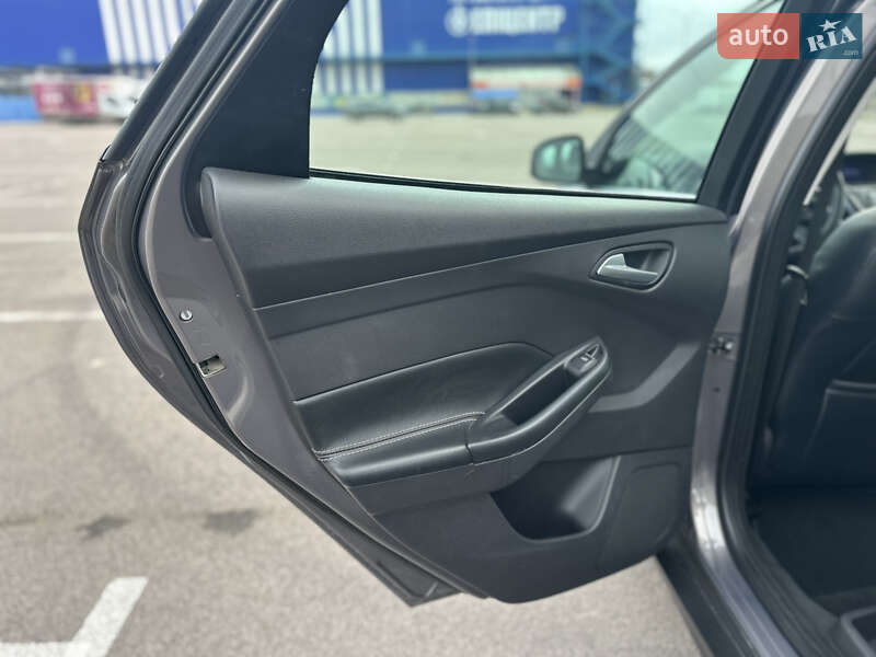 Универсал Ford Focus 2012 в Ровно