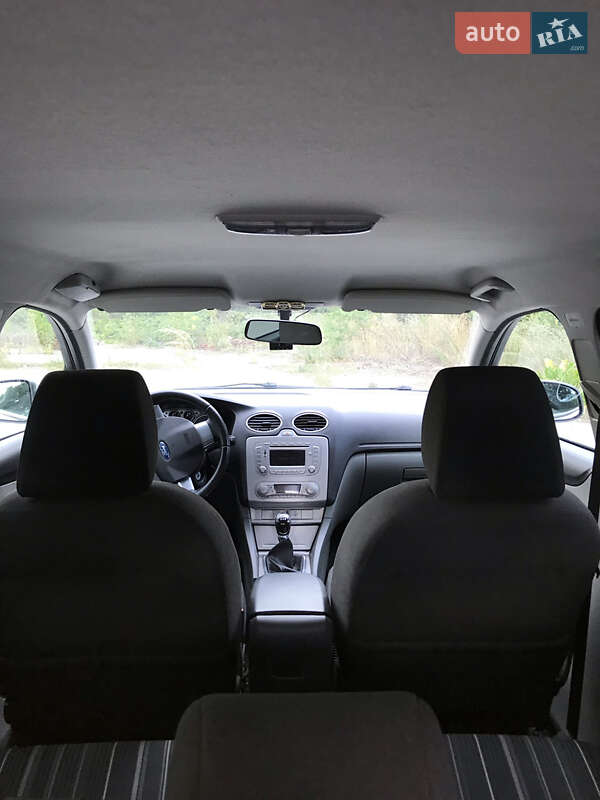 Универсал Ford Focus 2008 в Глухове