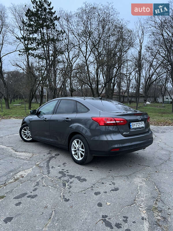Седан Ford Focus 2014 в Кременчуге