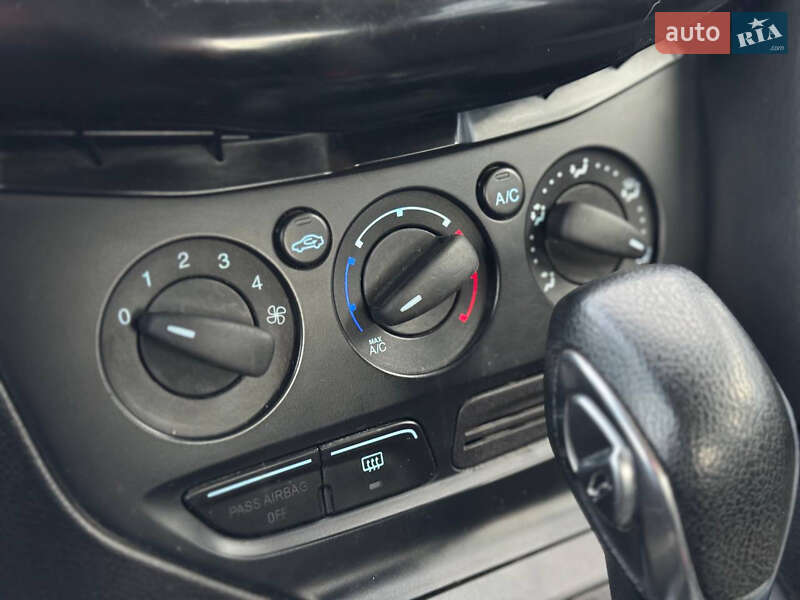 Седан Ford Focus 2014 в Киеве