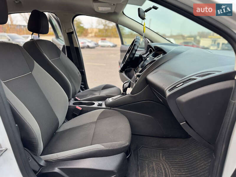 Седан Ford Focus 2014 в Киеве
