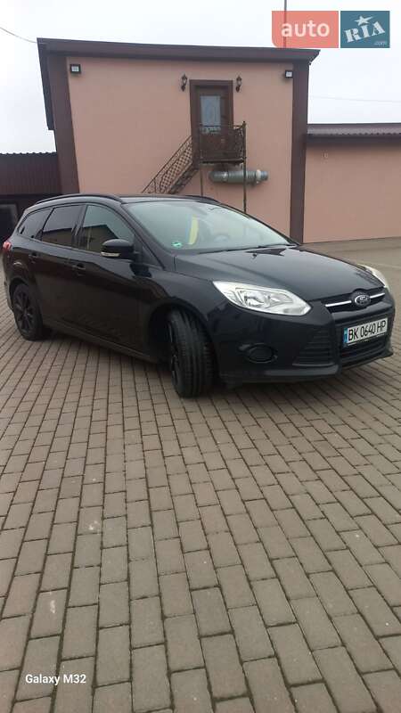 Универсал Ford Focus 2012 в Гоще