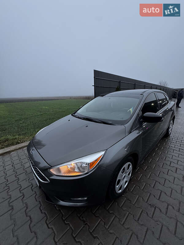Седан Ford Focus 2014 в Вишневом