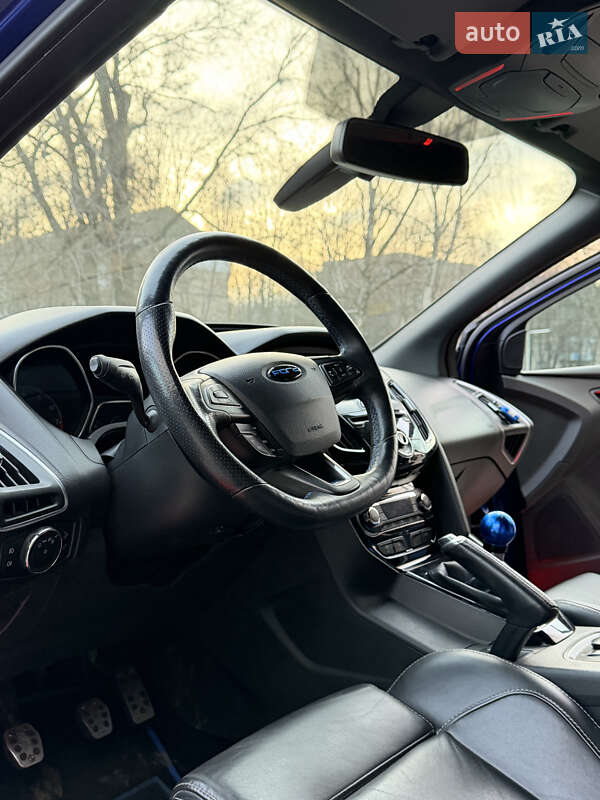 Хэтчбек Ford Focus 2013 в Днепре