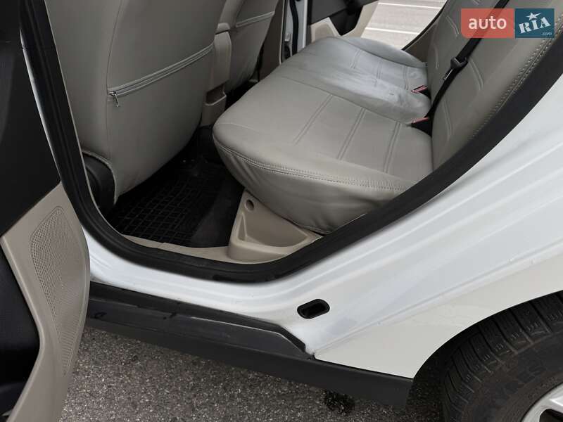 Седан Ford Focus 2015 в Полтаве фото 18 Седан Ford Focus 2015 в Полтаве