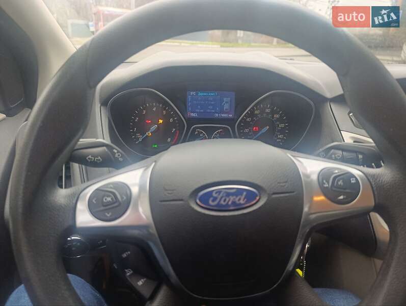 Седан Ford Focus 2014 в Днепре