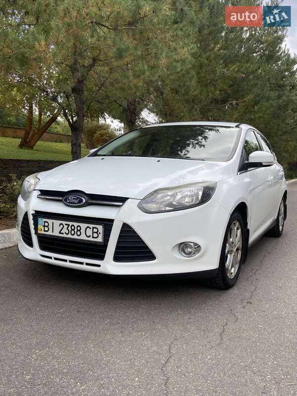 Хэтчбек Ford Focus 2013 в Кременчуге фото 17 Хэтчбек Ford Focus 2013 в Кременчуге