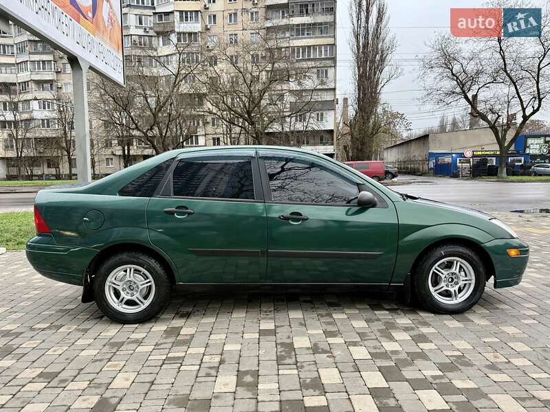 Седан Ford Focus 2001 в Одессе