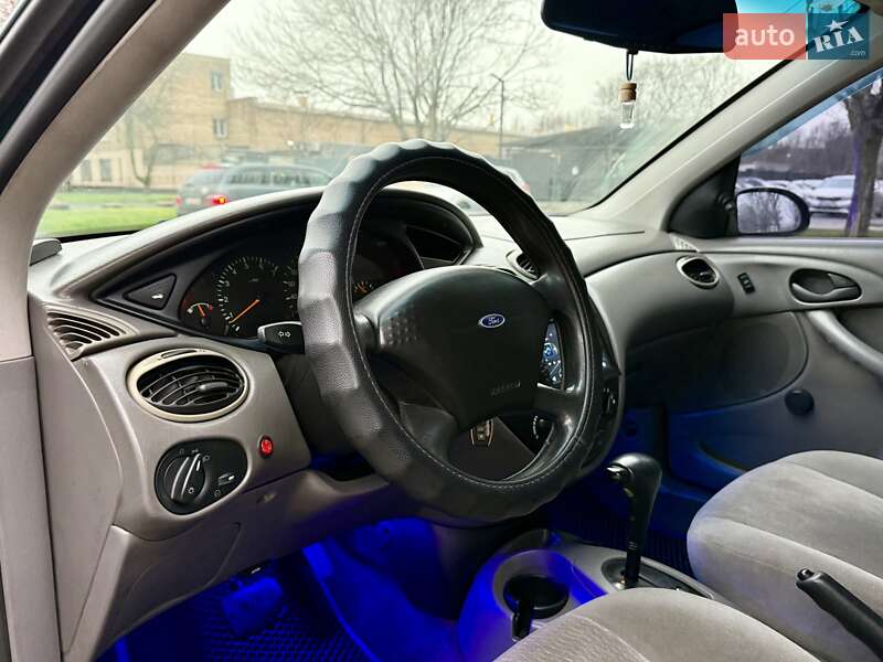 Седан Ford Focus 2001 в Одессе
