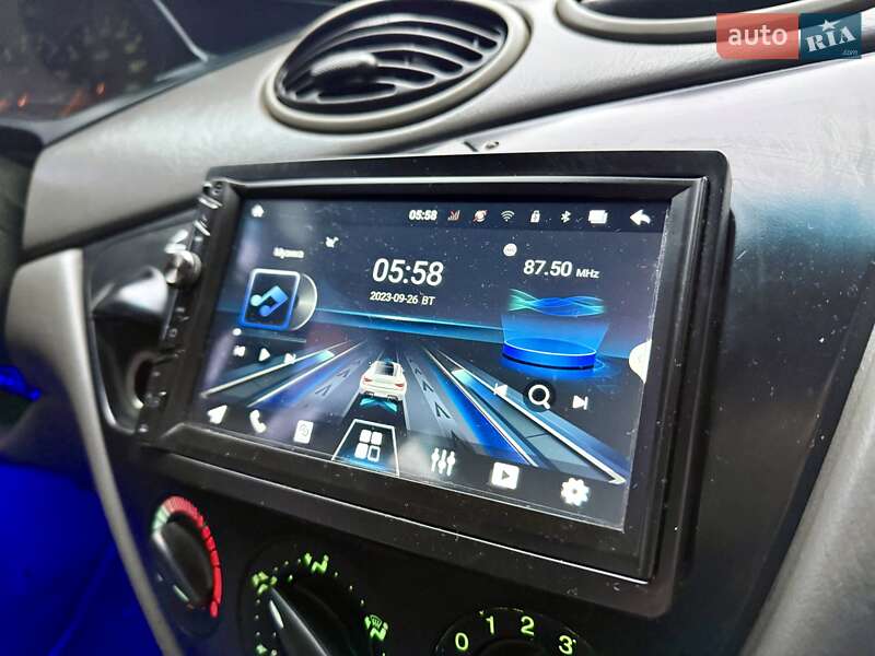 Седан Ford Focus 2001 в Одессе