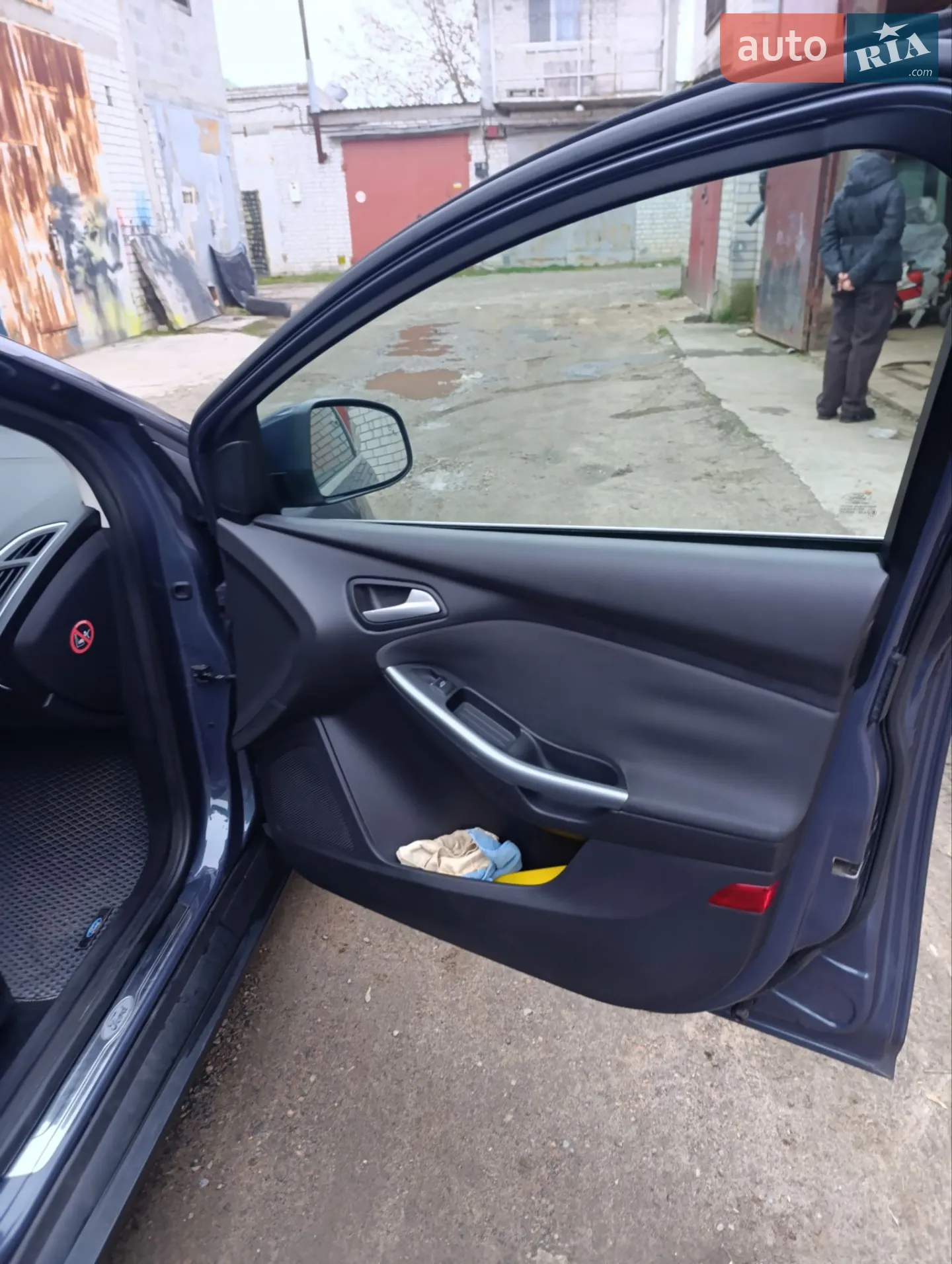2011 Ford Focus - мініатюра 10