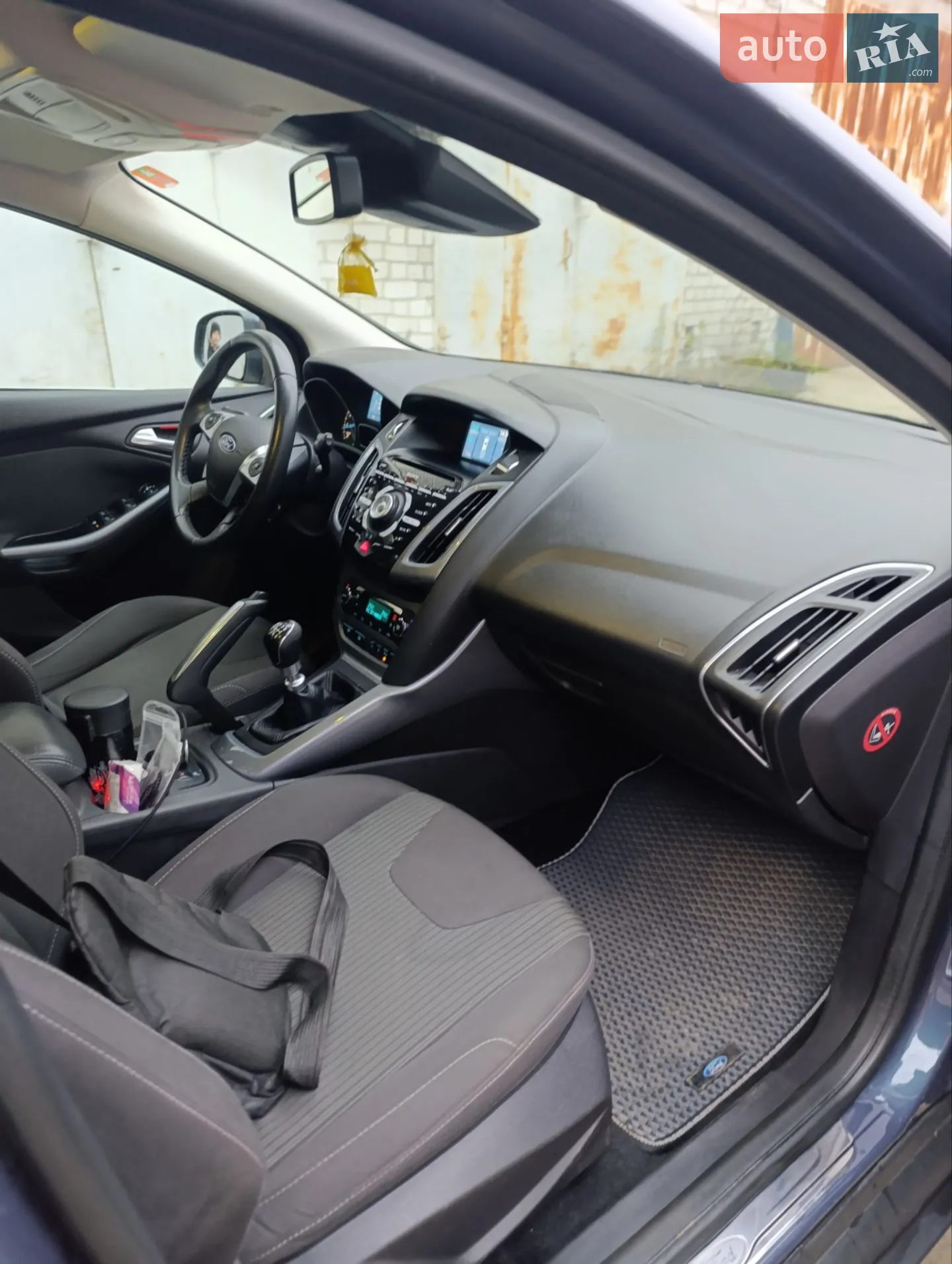 2011 Ford Focus - мініатюра 9