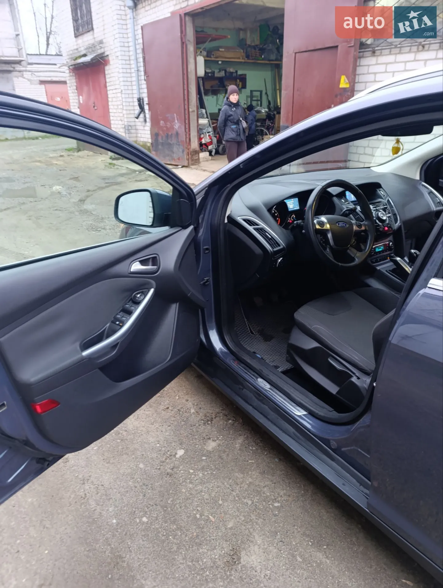 2011 Ford Focus - мініатюра 12