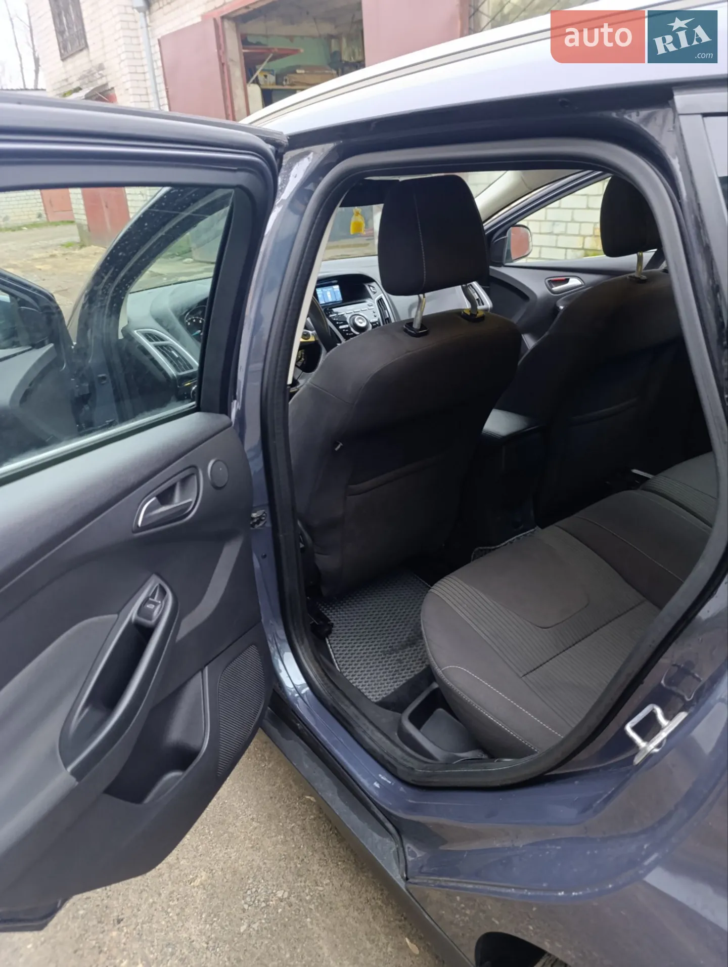 2011 Ford Focus - мініатюра 13