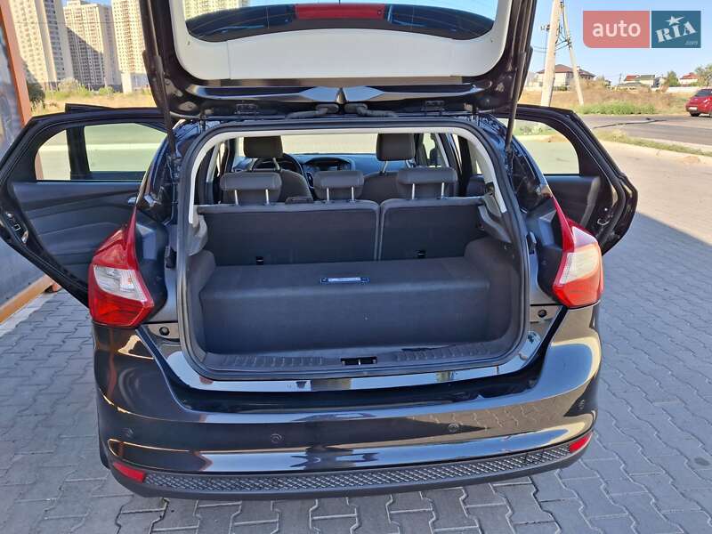 Хетчбек Ford Focus 2013 в Одесі фото 4 Хетчбек Ford Focus 2013 в Одесі
