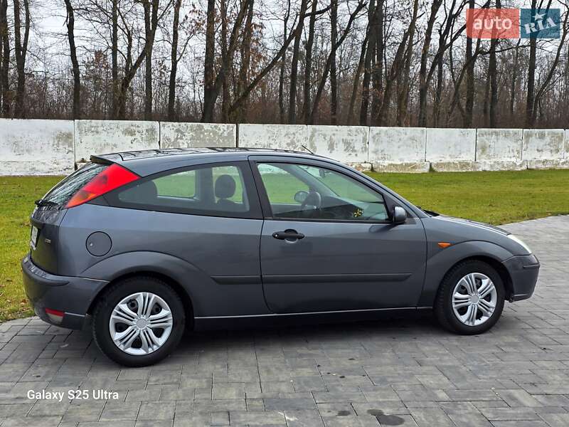 Хэтчбек Ford Focus 2002 в Луцке