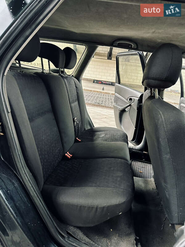 Универсал Ford Focus 2001 в Одессе фото 10 Универсал Ford Focus 2001 в Одессе