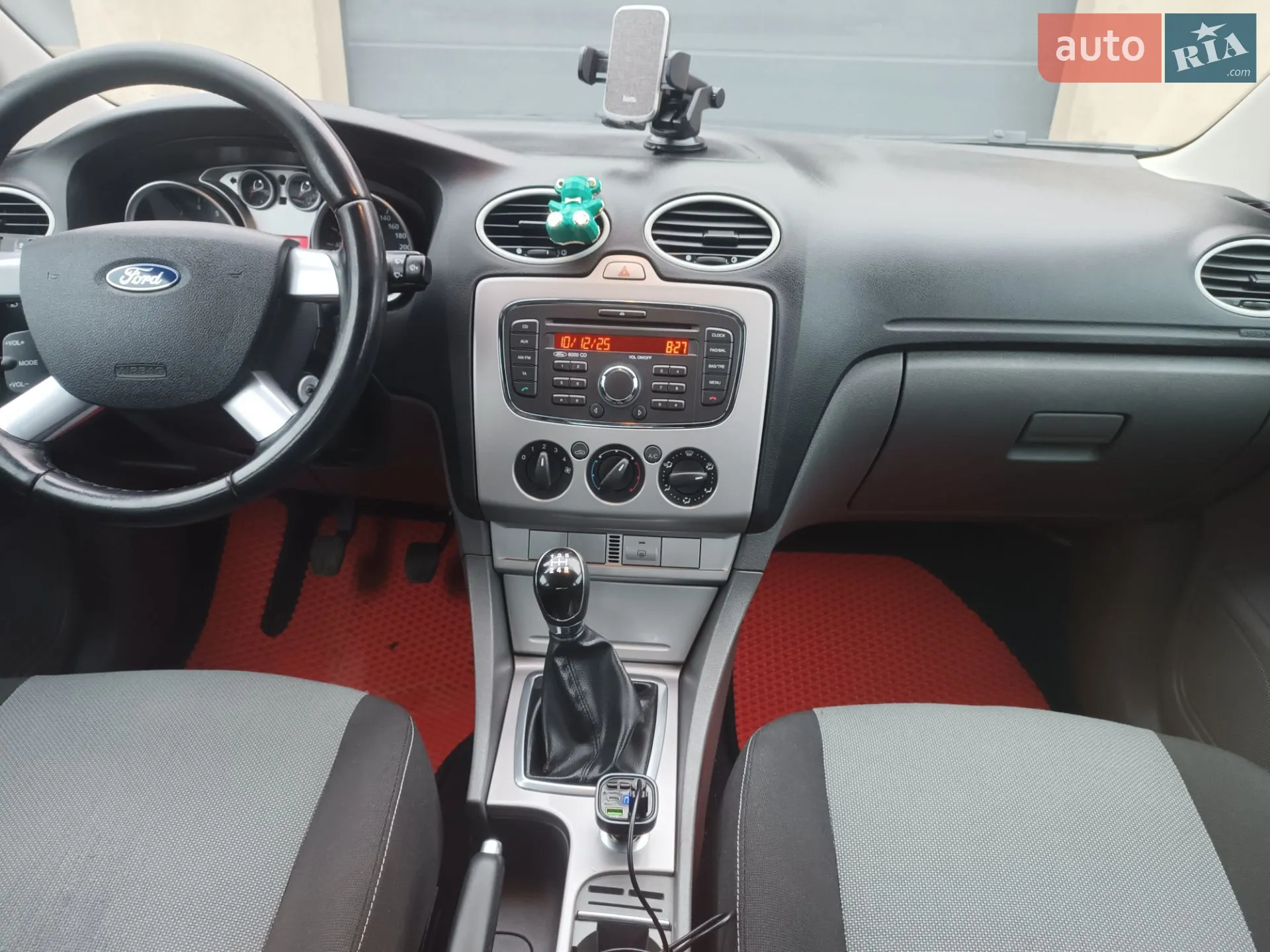 2010 Ford Focus - мініатюра 10