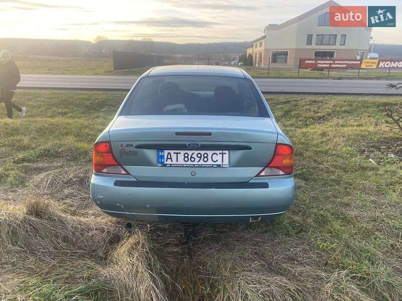 Седан Ford Focus 2001 в Коломые