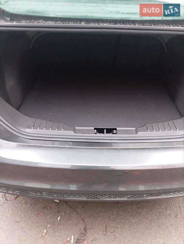 Седан Ford Focus 2017 в Луцке фото 10 Седан Ford Focus 2017 в Луцке