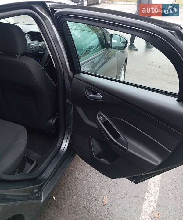 Седан Ford Focus 2017 в Луцке фото 22 Седан Ford Focus 2017 в Луцке