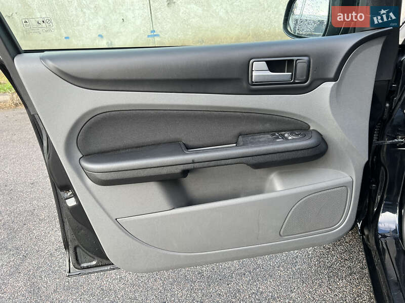 Универсал Ford Focus 2010 в Киеве фото 8 Универсал Ford Focus 2010 в Киеве