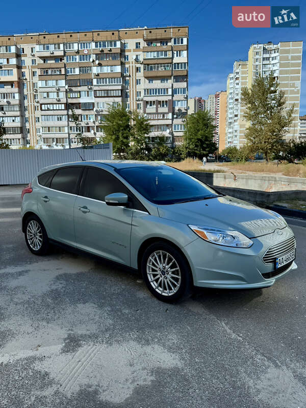 Хэтчбек Ford Focus 2013 в Киеве фото 5 Хэтчбек Ford Focus 2013 в Киеве