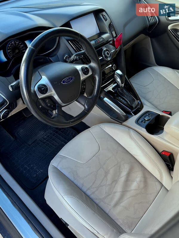 Хэтчбек Ford Focus 2013 в Киеве фото 9 Хэтчбек Ford Focus 2013 в Киеве