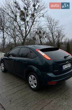 Хэтчбек Ford Focus 2008 в Киеве