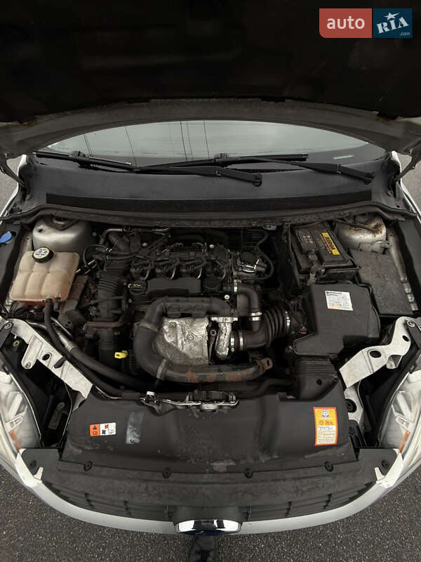 Хэтчбек Ford Focus 2010 в Ирпене