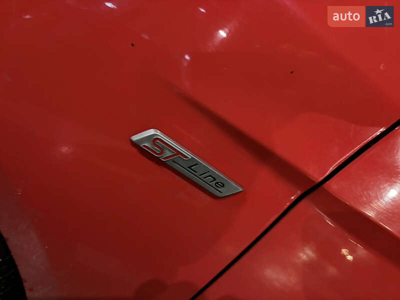 Хетчбек Ford Focus 2016 в Києві